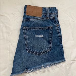 H & M DENIM SHORTS